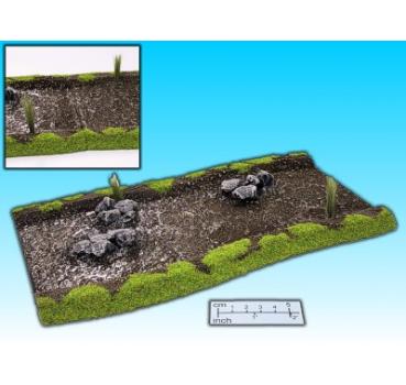 Geländestück Fluß mit Felsen