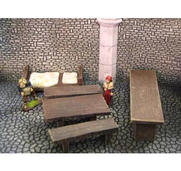 Tisch mit 2 Bänken