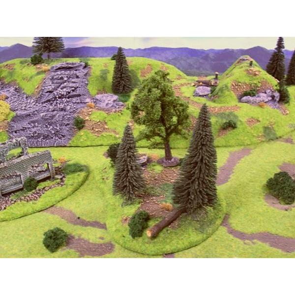 Geländestück Wald mit Baumstamm