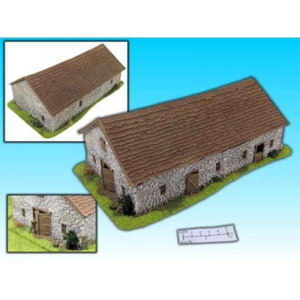 Geländestück großer Stall (1:72)