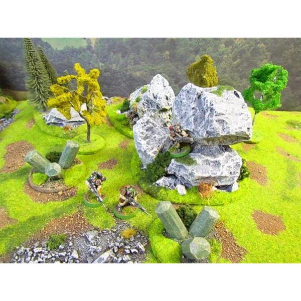 Geländestück großer Steinhaufen